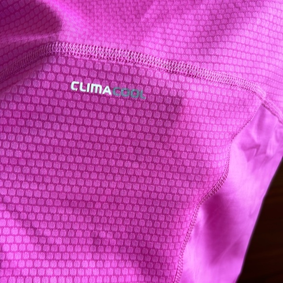 Adidas 11-12y dry fit tee - Picture 4 of 7